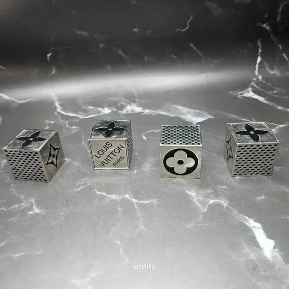 Louis Vuitton Silver Tone Magnetic Cubes VIP special edition - Picture 2 of 3